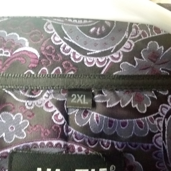 Hi-Tie Button Front Shirt Party Date Night Club L/S Collar Purple Black Paisley - Picture 6 of 6